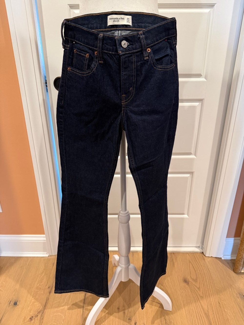 Abercrombie & Fitch Women's Dark Indigo Wide Leg Jeans